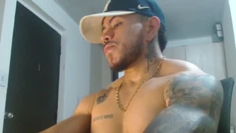 Snapshot of adam_shilder7 chatting on 07/05/26, 04:19 adam shilder7 online show from 07/05/26, 04:19