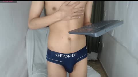 adam_sinclair online show from 11/19/25, 05:57