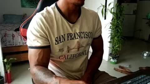 Snapshot of adam_valencia chatting on 07/08/26, 03:27 Adam Valencia online show from 07/08/26, 03:27