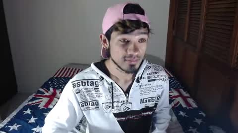 instagram  adam x256 online show from 01/19/25, 12:17