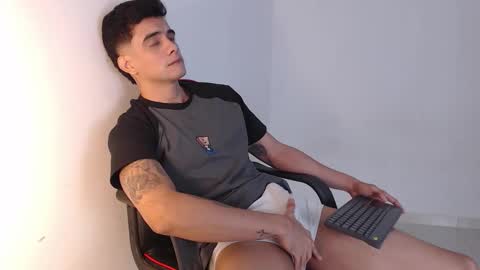 Hello guys excuse my absence I will be absent for several days for health reasons I hope you understand thank you very much. online show from 10/08/25, 08:23