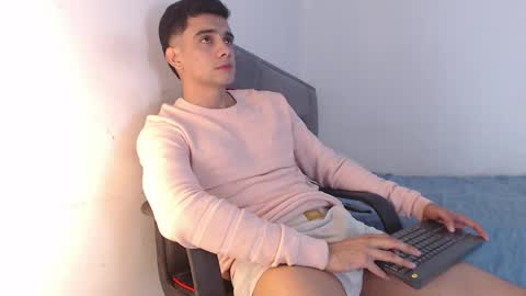 Hello guys excuse my absence I will be absent for several days for health reasons I hope you understand thank you very much. online show from 04/07/26, 04:46