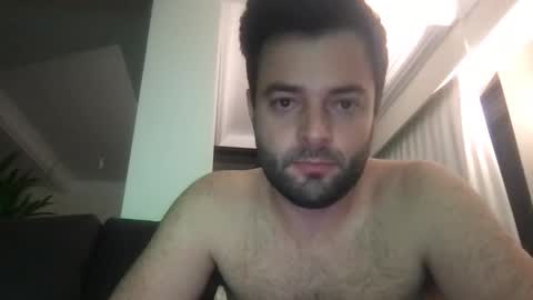 Snapshot of adamagreen99 chatting on 01/16/25, 09:51 Alberto online show from 01/16/25, 09:51