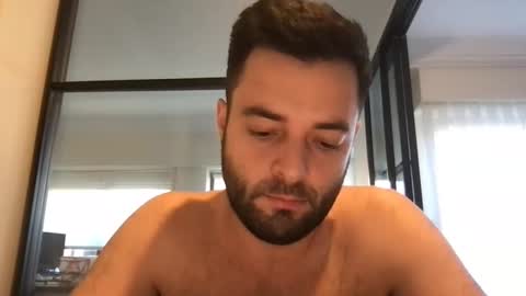 Snapshot of adamagreen99 chatting on 01/18/25, 04:10 Alberto online show from 01/18/25, 04:10