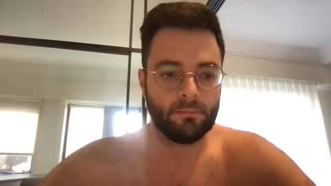 Snapshot of adamagreen99 chatting on 01/25/25, 02:58 Alberto online show from 01/25/25, 02:58