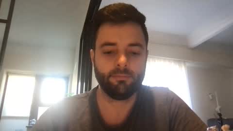 Snapshot of adamagreen99 chatting on 03/31/26, 05:13 Alberto online show from 03/31/26, 05:13