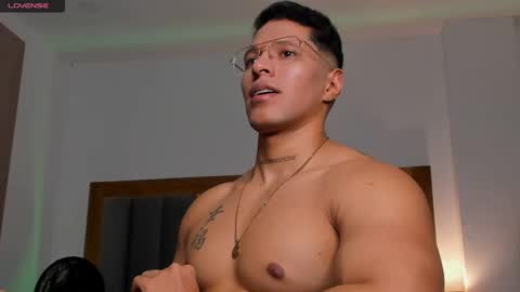 adambrocs1 online show from 02/27/25, 05:24