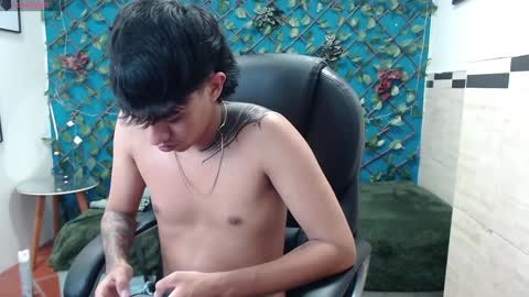 Adam online show from 01/02/25, 10:44