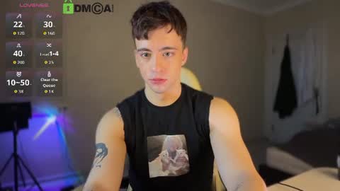 Hi Im Adam Glad to see u here 3 And its my first day online show from 06/12/26, 12:31