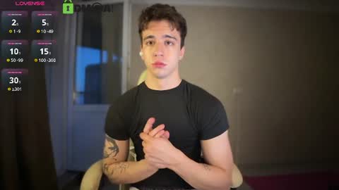 Hi Im Adam Glad to see u here 3 And its my first day online show from 07/10/26, 11:40