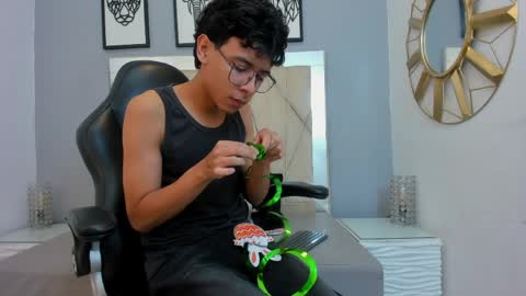 Adams Bobby online show from 04/04/26, 11:08