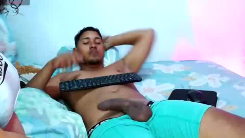 ADAMS Y NIKI online show from 02/14/25, 04:47