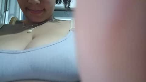 ADAMS Y NIKI online show from 01/12/26, 02:50