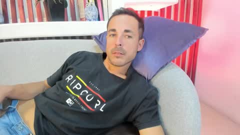 Snapshot of adams_sanz chatting on 02/05/26, 07:07 Im Adams Sanz online show from 02/05/26, 07:07