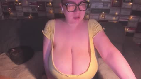 Victoria online show from 04/11/26, 08:46