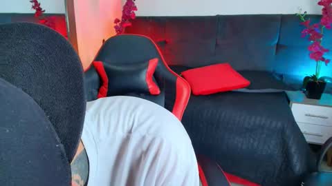 AdamsWalkerr  online show from 03/29/26, 01:05