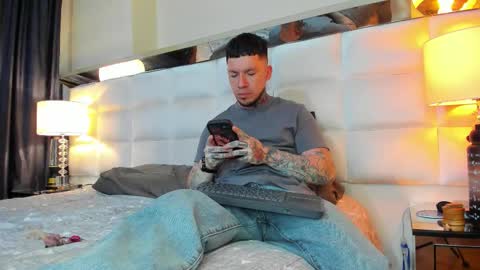 Snapshot of adamtatts chatting on 10/05/25, 03:49 Adam online show from 10/05/25, 03:49