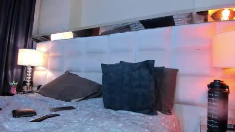 Snapshot of adamtatts chatting on 10/08/25, 05:38 Adam online show from 10/08/25, 05:38