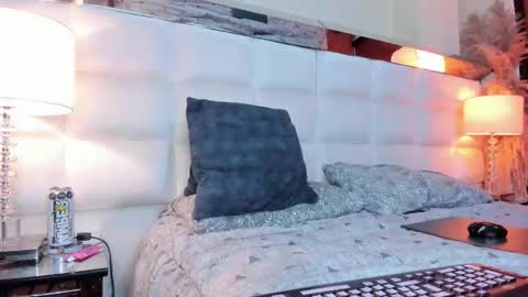 Snapshot of adamtatts chatting on 11/02/25, 05:10 Adam online show from 11/02/25, 05:10