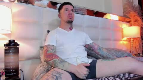 Snapshot of adamtatts chatting on 11/10/25, 02:10 Adam online show from 11/10/25, 02:10