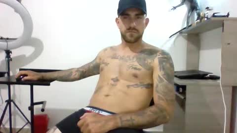 Snapshot of adan_carter chatting on 10/17/25, 03:53 adan_carter online show from 10/17/25, 03:53