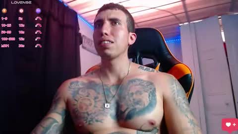 Snapshot of adan_hudson chatting on 11/01/25, 04:31 Anderson online show from 11/01/25, 04:31