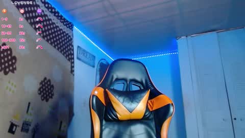 Snapshot of adan_hudson chatting on 11/30/25, 10:03 Anderson online show from 11/30/25, 10:03