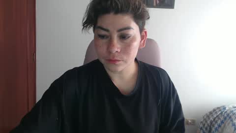 Snapshot of adan_romanoff chatting on 09/11/25, 04:40 adan_romanoff online show from 09/11/25, 04:40