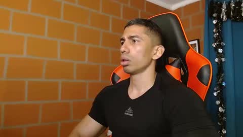 Adan Sin online show from 01/10/25, 03:58