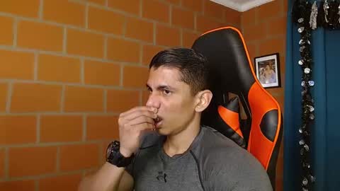 Adan Sin online show from 01/25/25, 08:31