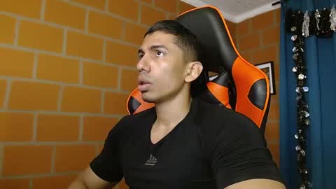 Adan Sin online show from 02/04/25, 02:53