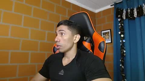 Adan Sin online show from 02/07/25, 02:47