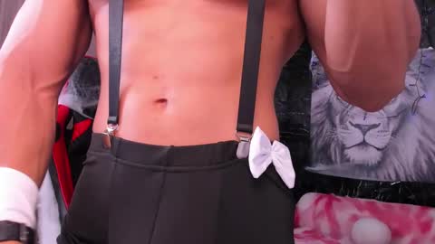 Adan Sin online show from 10/31/25, 04:52