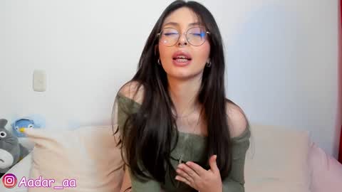 Snapshot of adara_aa chatting on 01/11/25, 08:11 adara_aa online show from 01/11/25, 08:11