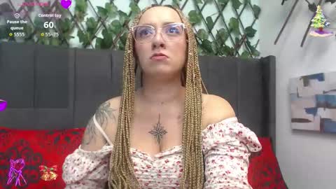 Snapshot of adaraah_ chatting on 12/18/25, 07:09 adaraah online show from 12/18/25, 07:09