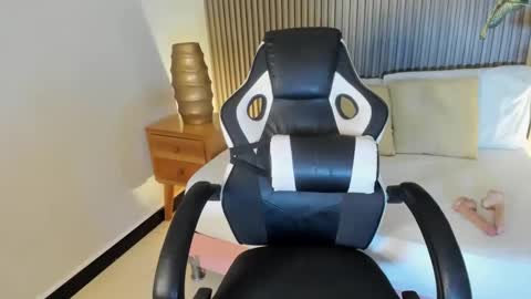 A D A R N A online show from 11/12/25, 07:46