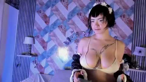 addison_avery online show from 07/23/26, 04:10