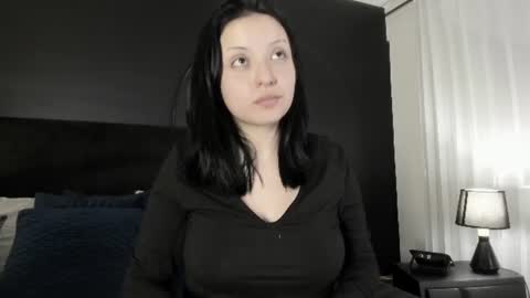 Snapshot of adeelinee chatting on 07/15/26, 08:03 Ade online show from 07/15/26, 08:03