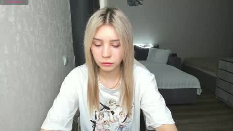 Adel online show from 05/04/26, 05:03
