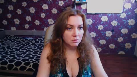 Snapshot of adel_redhead_ chatting on 03/01/25, 01:40 Adel online show from 03/01/25, 01:40