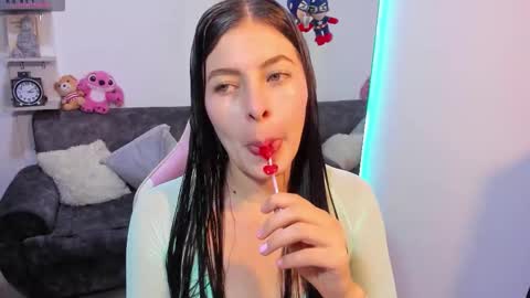 Adela Parker  online show from 10/25/25, 08:14