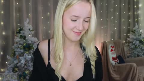 Snapshot of adele_armas chatting on 01/19/25, 09:02 Adele online show from 01/19/25, 09:02