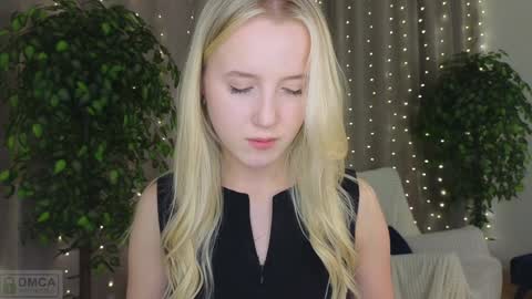 Snapshot of adele_armas chatting on 01/29/25, 09:28 Adele online show from 01/29/25, 09:28