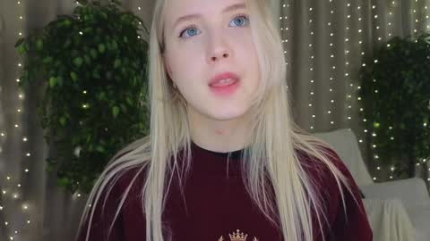 Snapshot of adele_armas chatting on 02/01/25, 09:29 Adele online show from 02/01/25, 09:29