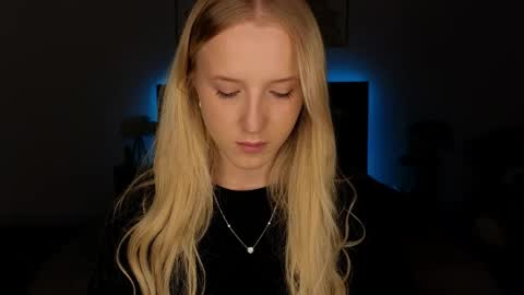 Adele online show from 04/05/26, 09:12