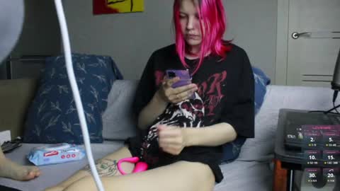Snapshot of adele_fallen chatting on 05/26/26, 10:28 Kamala Adele online show from 05/26/26, 10:28