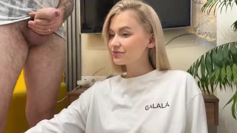 Snapshot of adele_nick2202 chatting on 11/01/25, 11:45 Adele Nick online show from 11/01/25, 11:45