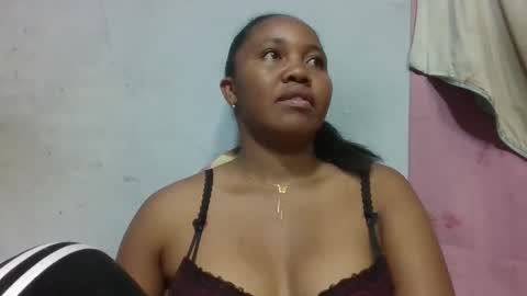 adelealy online show from 05/18/26, 02:40