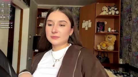 Poly online show from 04/10/26, 11:26