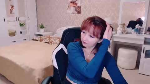 AdeleMoran online show from 03/01/25, 06:00